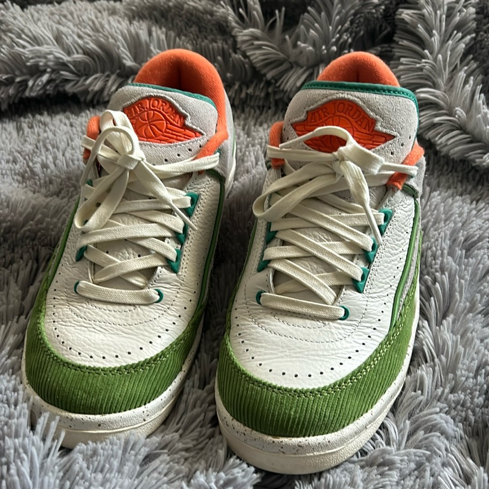 Titan x Wmns Air Jordan 2 Retro Low (worn 1x)